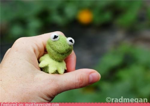 Needle Felted Kermit D. Frog