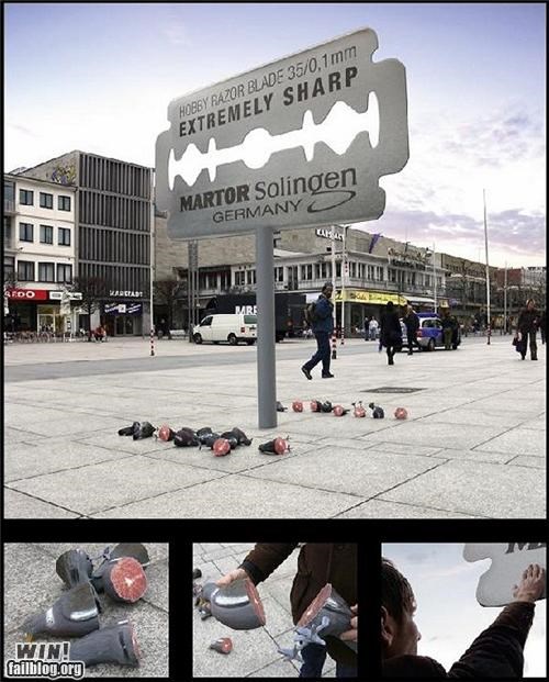 Razor Ad WIN