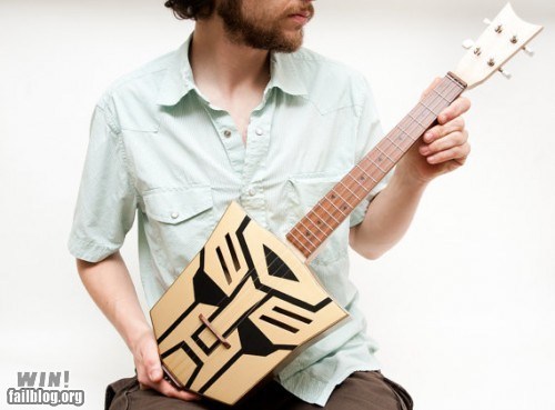 WIN!: Transformer Ukulele WIN