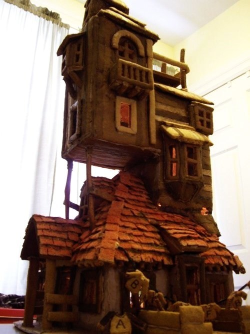 Harry Potter Gingerbread House of the Day