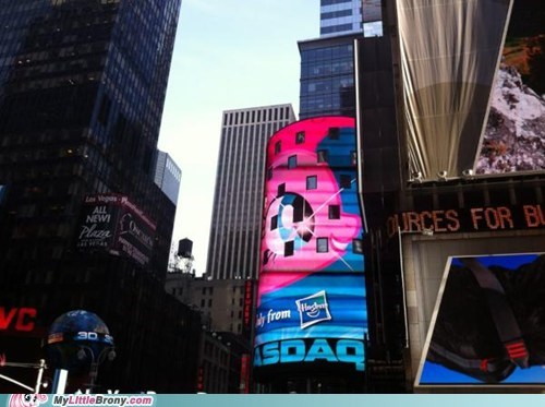 Pinkie Pie in Times Square