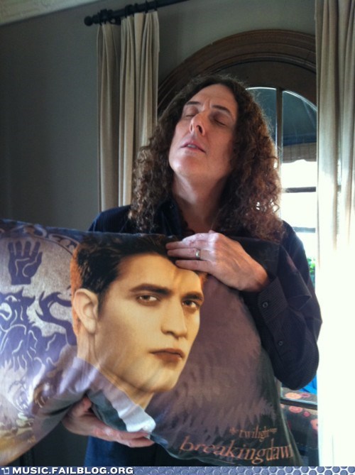 Weird Al Is on Team Edward