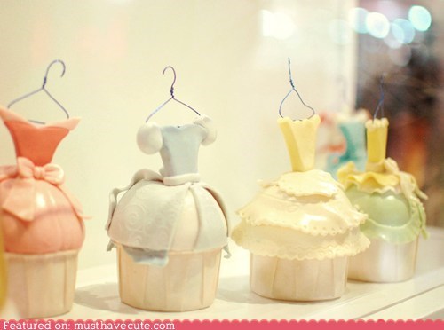 Epicute: Dress Cupcakes