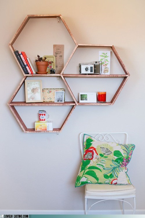 Your Daily Bookcase: DIY Like a Bee
