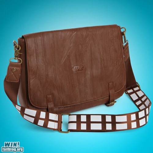 Chewie Messenger Bag WIN