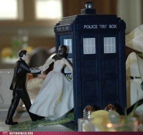 Dating Fails: Best Wedding Cake EVER