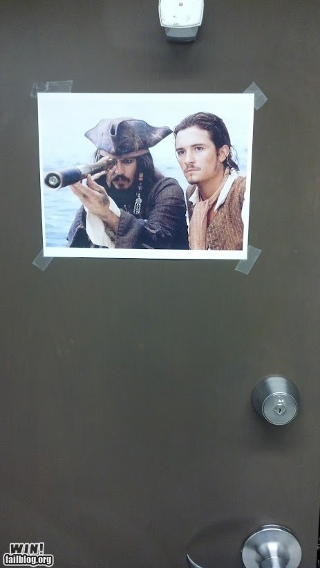 Peep Hole WIN