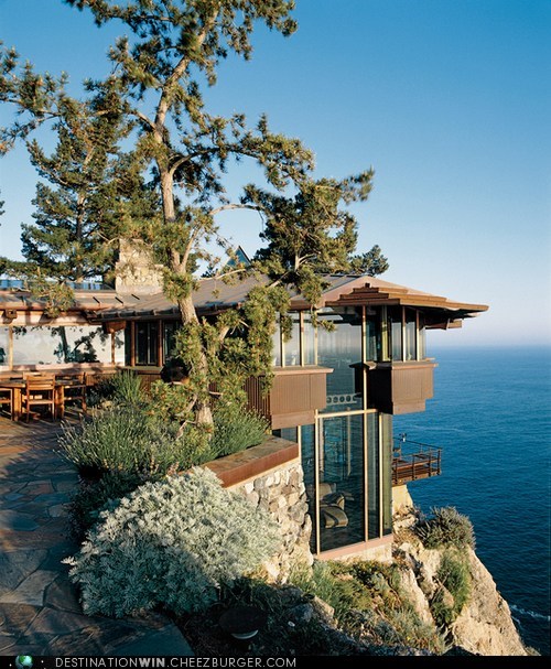 Cliff-Top Ocean Home, Big Sur, Califorina