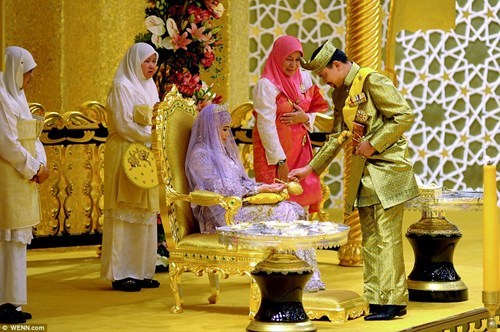 Sultan of Brunai Marries off His Daughter