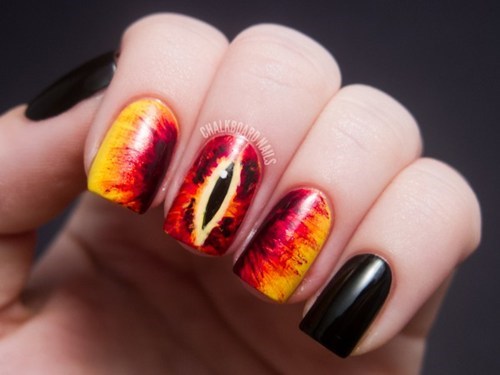 If Style Could Kill: Eye of Sauron Manicure