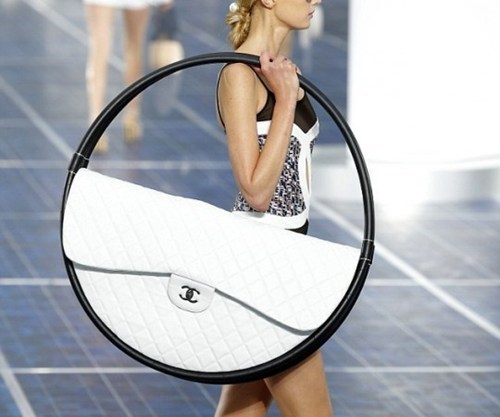 If Style Could Kill: Hula Hoop Purse