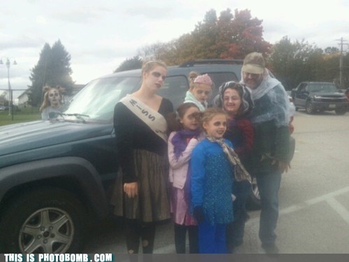 Even Zombies Photobomb
