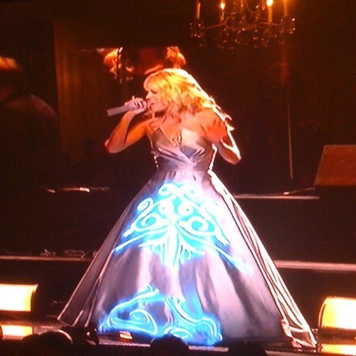 Carrie Underwood's Dress is AMAZEBALLS