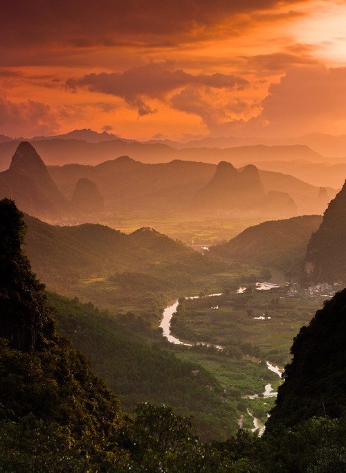 Moon Mountain, China