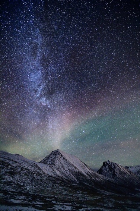 Stargazing at Sørtinden in Tromvik