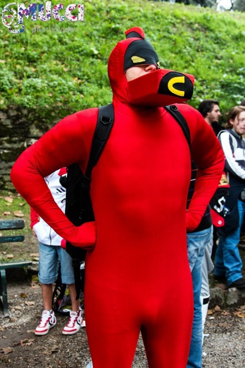 Here comes the Crimson Chin!