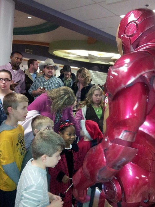 Coolest Cosplayer in the World Dresses as Iron Man, Visits a Children's Hospital