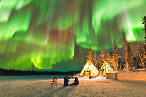 This Summer is Unbearable, so Let's Remember How Cool the Northern Lights Were Last Winter
