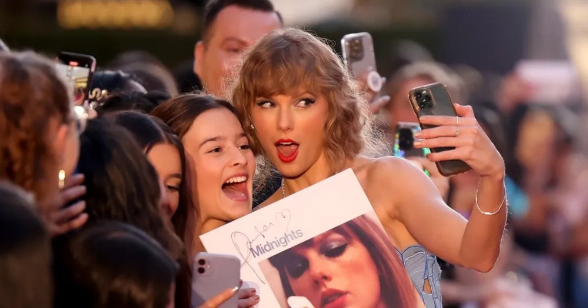Welcome to the Stan Era: When Fandom Became a Full-Time Job - Geek ...