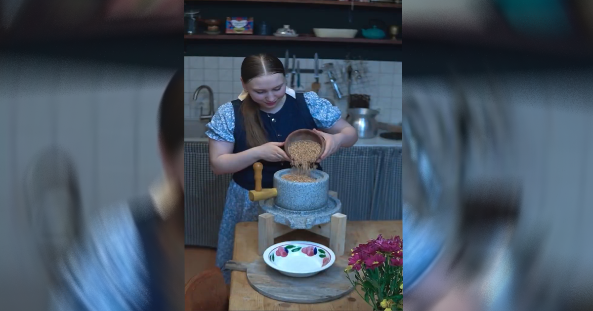 Mom bakes chocolate chip cookies, makes butter, flour and chocolate from scratch: 'Before feminism, stay-at-home moms processed cacao pods in their home kitchens'