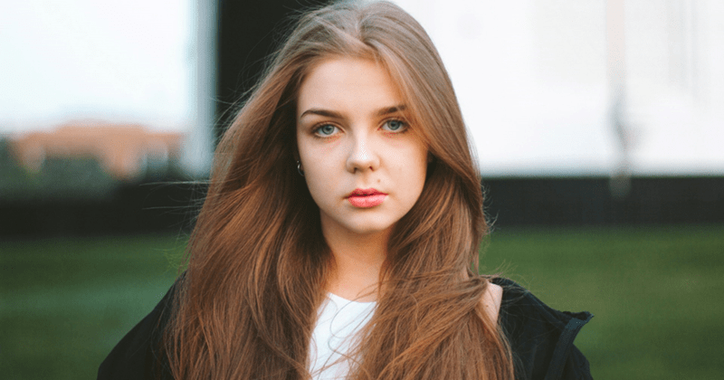 Aunt lets 19-year-old niece move in after her dad remarries and allows stepmom to pretend her 7-year-old sister is her biological daughter, faces family anger: 'She told her dad she hated him and that he betrayed her mom'