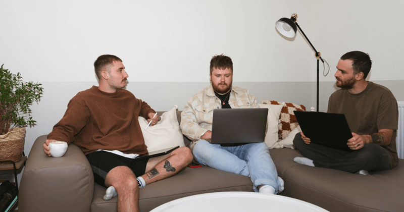 Entitled cousin demands job seeker gives him a cut of his new salary because they discussed career goals at his house: 'He started hinting that he deserved something for it'