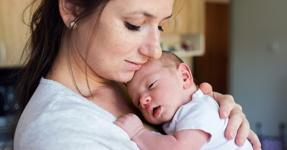 Woman babysits 4-month-old so friend can trick-or-treat with 7-year-old son, returns baby early when she can't stop calling: 'She continues to FaceTime me every 30 minutes to an hour'