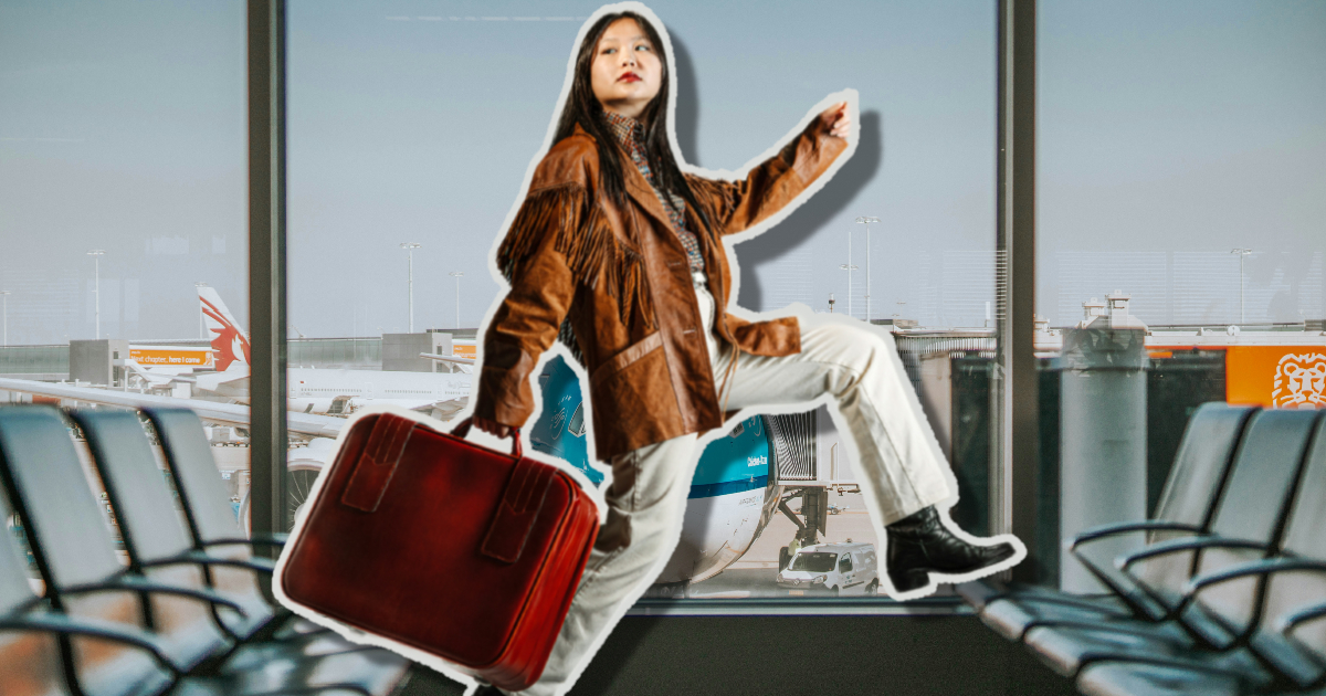 18-year-old high schooler boards flight alone, leaving mom, stepfather, and 3 and 6-year-old half-siblings behind: 'I was basically expected to take over my mom's part of the parenting'