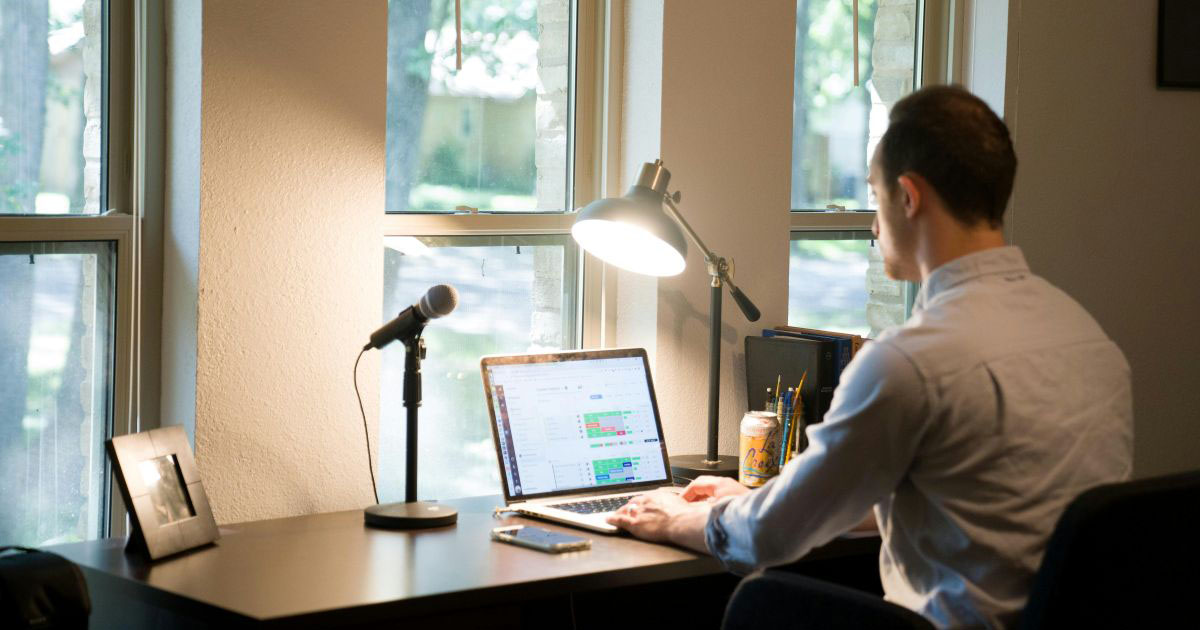 Remote employee makes $100K working only 5-7 hours a week after automating most of his work tasks: 'Is it smart to ride out a low-stress, high-flexibility job?'