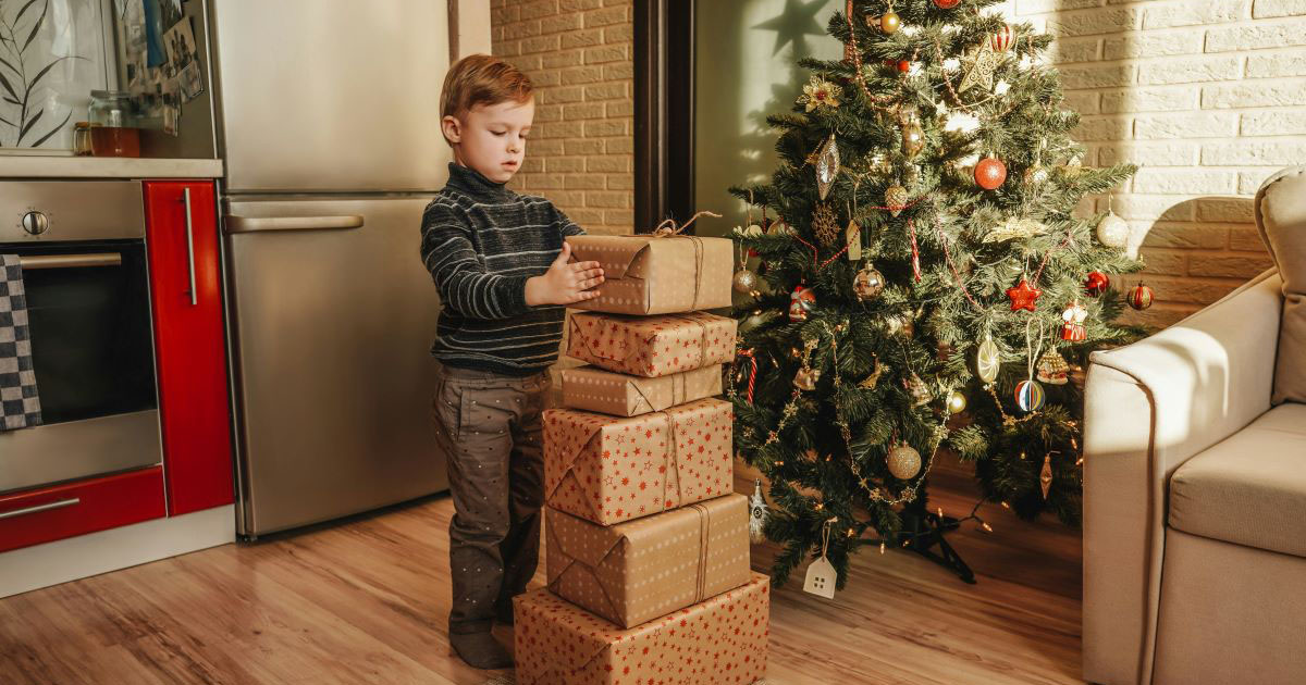 Mom gets angry at grandma for buying her 4-year-old son a $400 toy instead of a $340 Nintendo Switch that she asked her to buy: 'Why didn’t you just get the Switch like he wanted?'