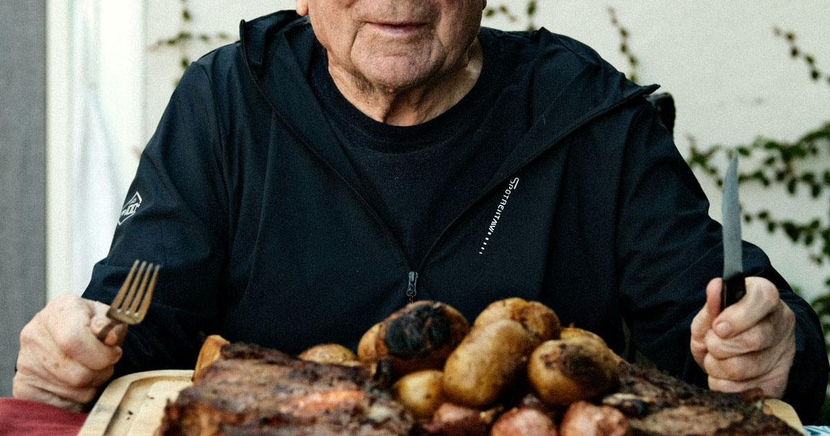 Husband lies about being vegan to his vegan wife for 11 years, 3-year-old granddaughter exposes his meat eating behind her grandma's back: 'She asked why she doesn’t come eat steak with me at their house.'
