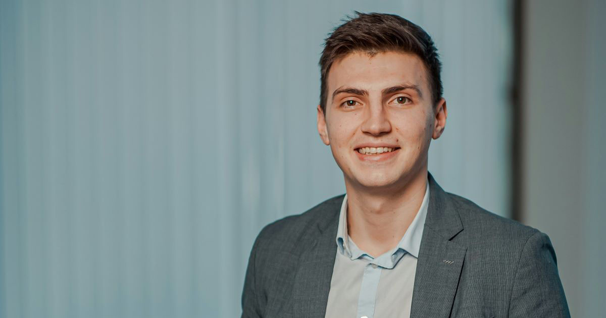Employee leaves company after 12 years, manager tells him the company would've created any job he wanted if he had asked for it: 'Why tell me now, as I'm leaving, that my dream job was supposedly in the works?'