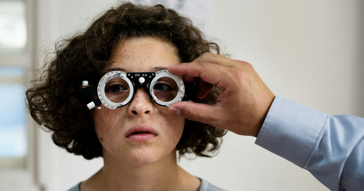 Parents refuse to buy glasses for their 16-year-old daughter because they think eating certain foods will heal her eyes: 'My dad said I just need to get off my phone to heal my eyes.'