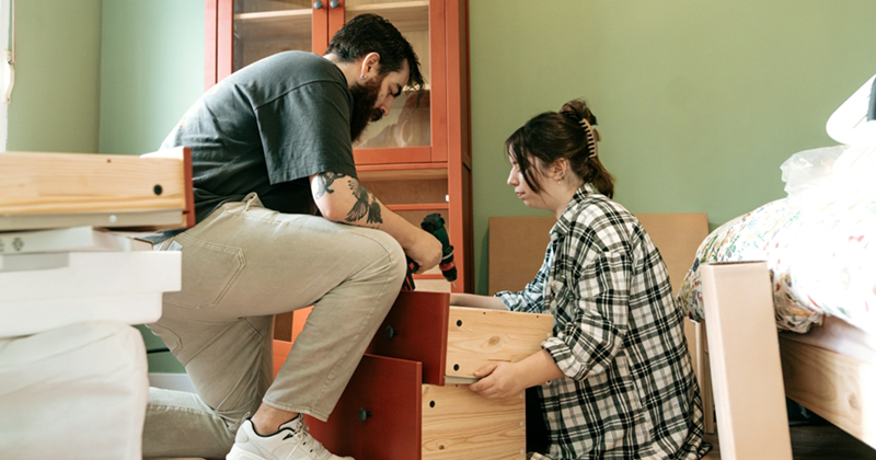 Mom offers to gift son and daughter-in-law $1000 furniture set, daughter-in-law protests when she makes them finance the purchase: 'We never asked for this'
