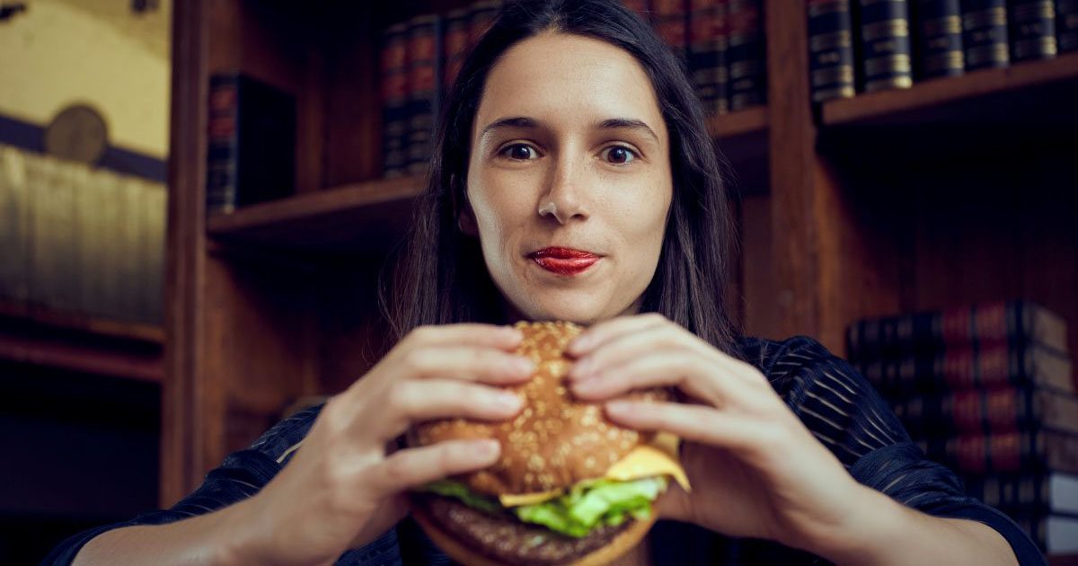 70-year-old boss oinks at expecting employee after she ate a cheeseburger for lunch: 'She's eating for two and even if she wasn't, let the woman enjoy a burger!'