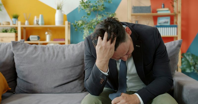 23-year-old employee requests 37-year-old boss stops standing over her desk, has to comfort him when he starts crying: 'God forbid a girl tries to set a boundary'