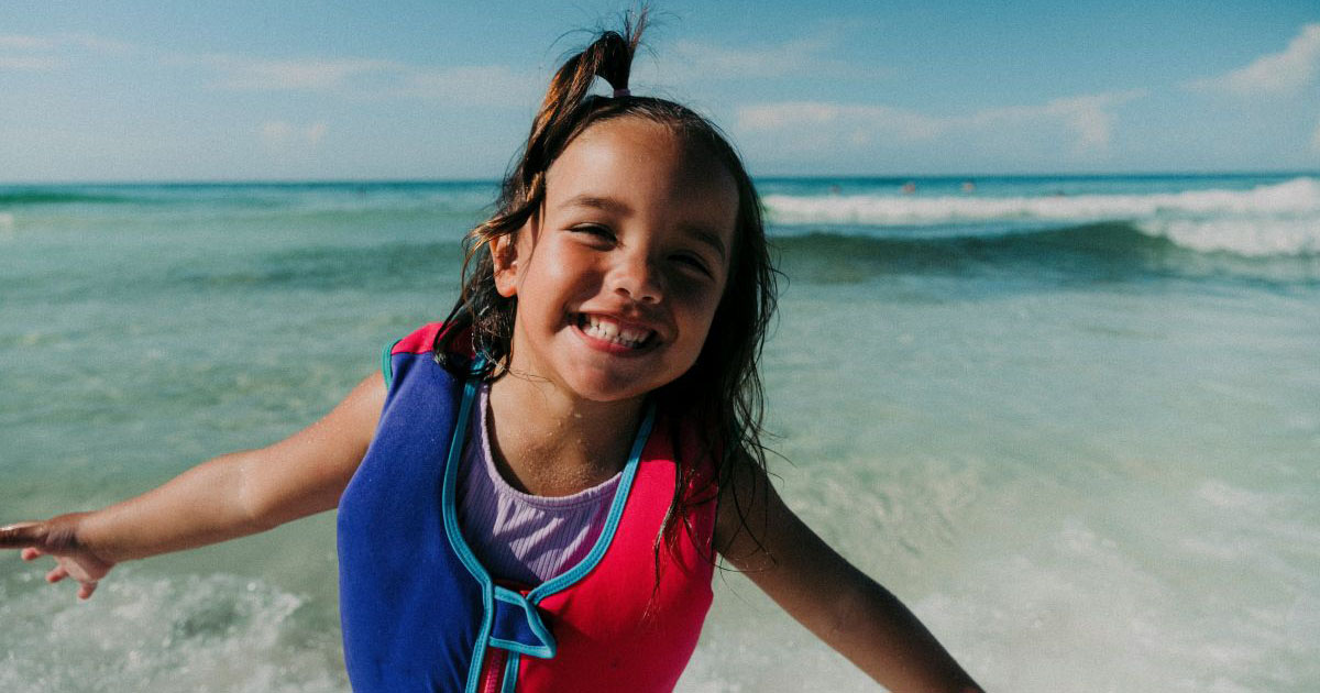 Entitled mom announces she's bringing her 10-year-old daughter on a childfree girl's trip to Mexico, 1 week before the trip: 'We're not going to change the entire point of this trip just because of your inability to tell your kid no.'