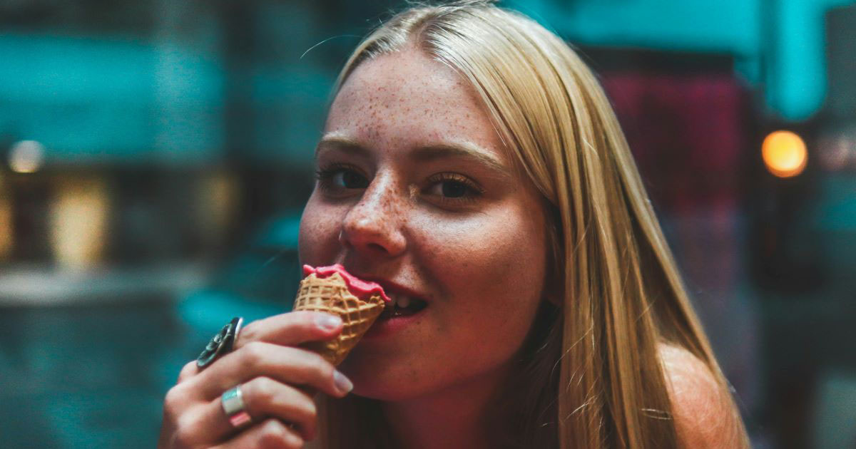 Mom scolds 17-year-old daughter for buying ice cream with her own money when the rest of the family is on a diet: 'They’re all overweight, I’m not.'