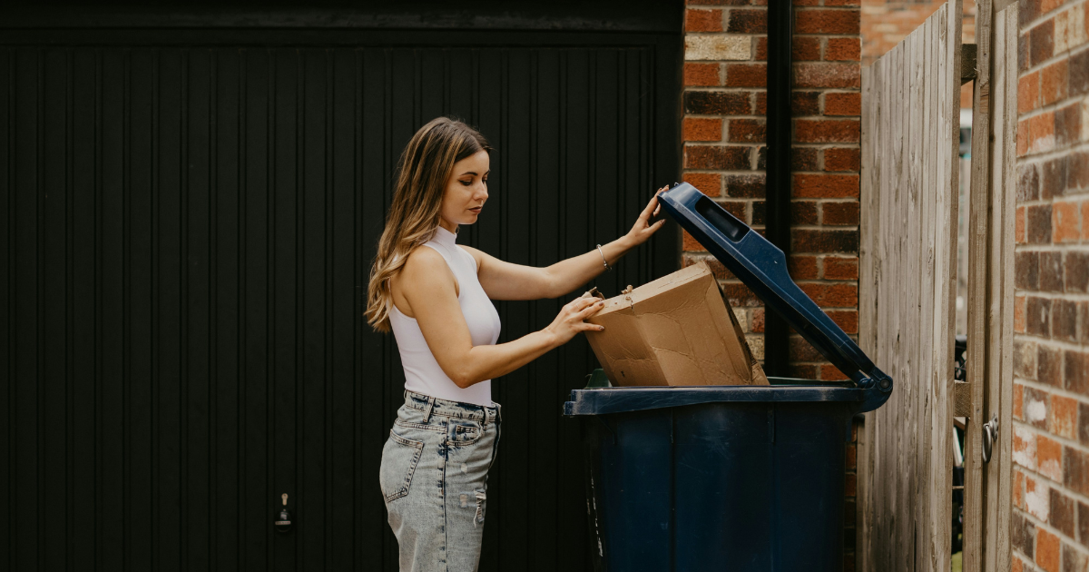 Neighbor secretly fills homeowners' trash bin for weeks, gets caught on camera and claims it's 'her right' because they weren't there: [Good luck getting anyone to charge me]