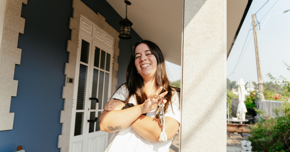 31-year-old-woman buys her first home after years of saving, then discovers her sister, husband, and four kids already expect to move in: '[Which bedrooms will my kids be using?]'