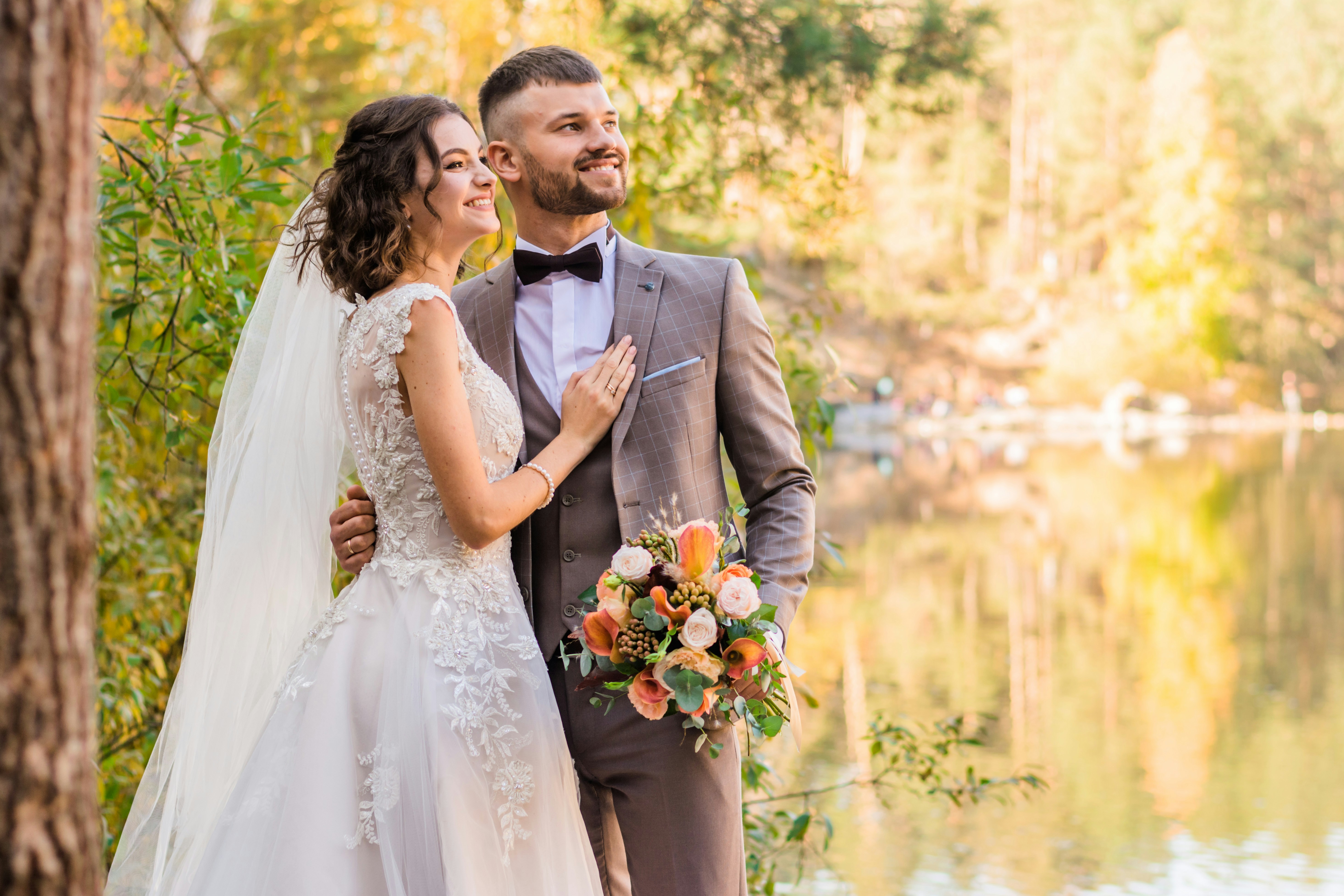 Bride doesn’t want to invite her best friend to the wedding because of a falling out they had during the friend’s wedding, she didn’t choose her as her maid of honor: ‘I don’t know what she’s going to say when I tell her she’s not invited to the wedding.’