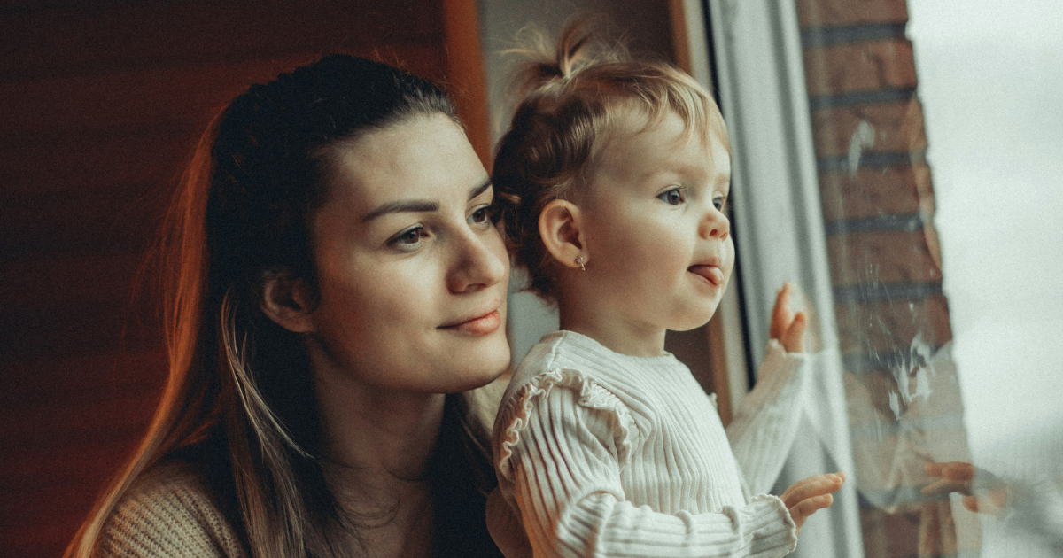 Dad goes two months without meeting his newborn grandkid, then plans an unannounced visit, and daughter considers letting him drive hours to an empty house: ‘He can’t remember my kids’ names'