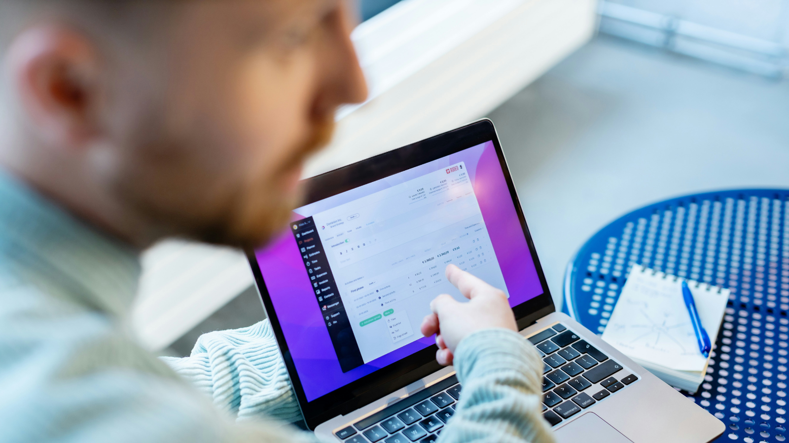 Employee gets accidentally added to email thread where everyone talks about them, they confront boss about it, who immediately apologizes: ‘I felt pretty awkward all day’