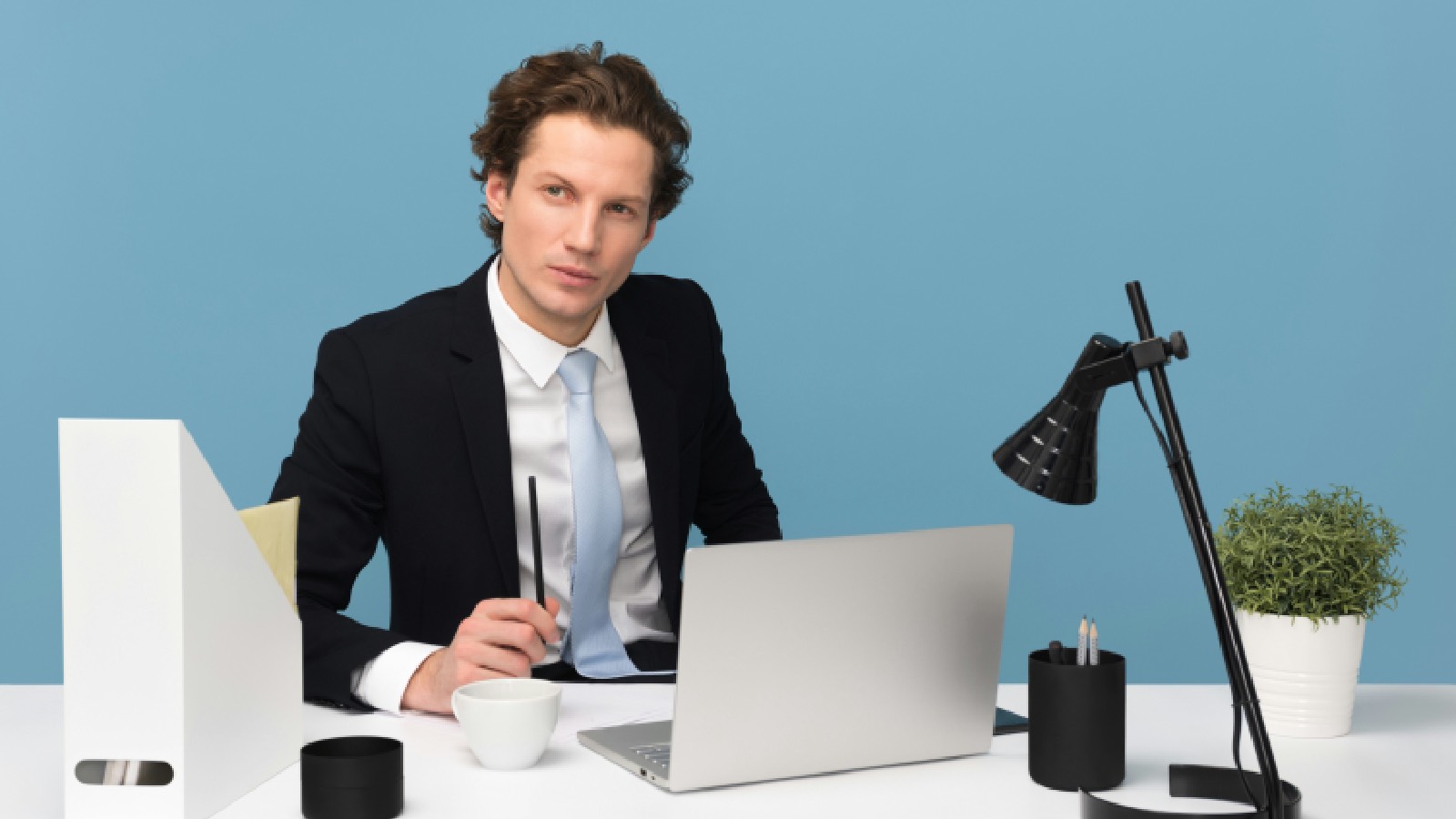 Employee asks for tips on how to deal with a coworker who constantly reports everyone else’s slip-ups: ‘They turn every little thing into a investigation, escalations and somehow remember every mistake you’ve made’