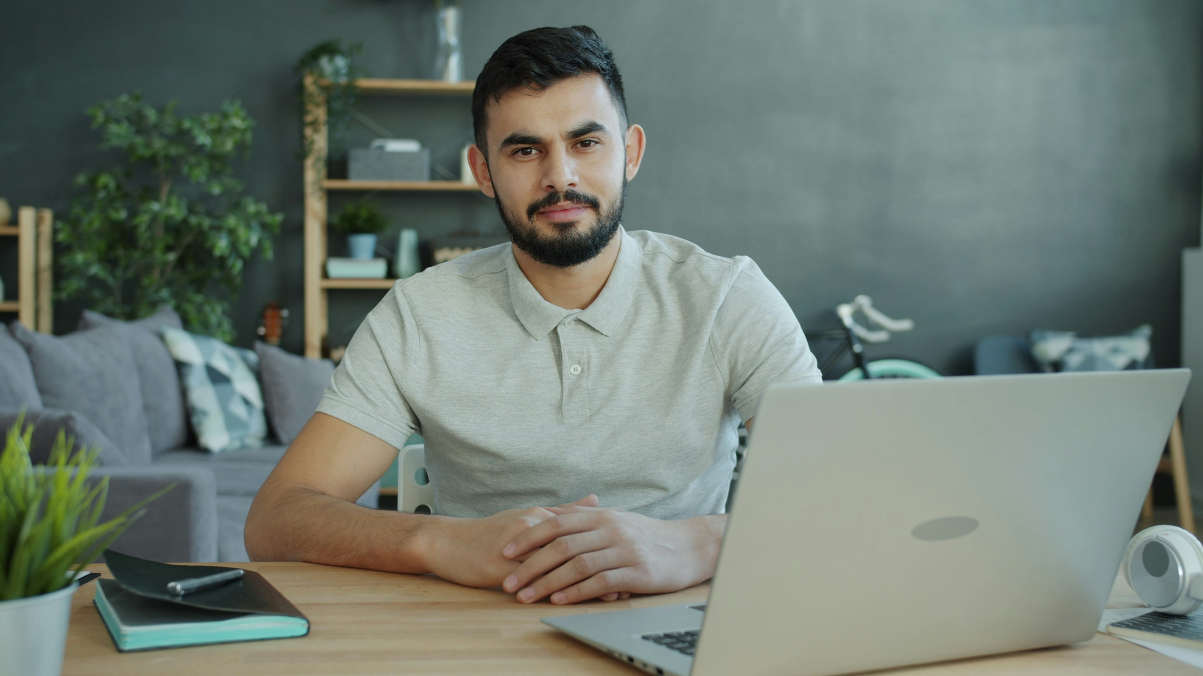 Employee gets called out for agreeing to give a reference for former manager, then giving a bad yet honest review to the hiring manager: ‘You should have declined’