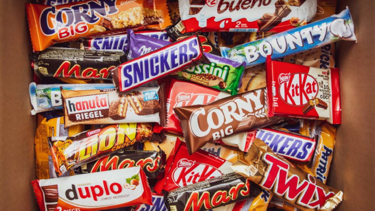 Man consistently eats roommate snacks but gets angry when confronted: ‘He flipped it on me, saying I was being "weirdly possessive" over some stupid snacks and making the vibe in the apartment super awkward’