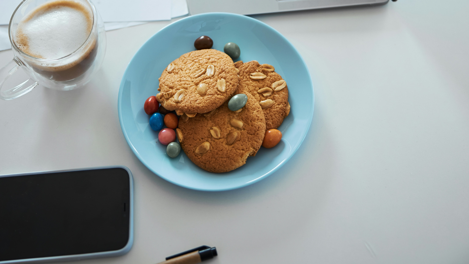 Coworker eats all cookies intended for a team of 10, employee who brought them bakes more, then the coworker does it again: 'He didn't even thank me'