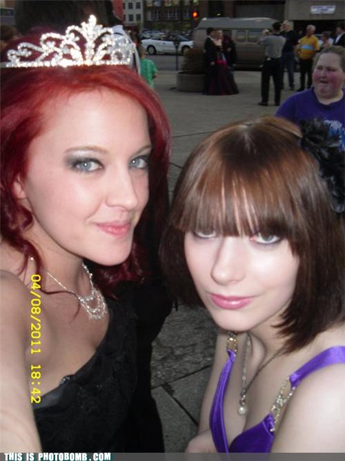 No Prom Date? Forever Alone. Photobombs photobomb that guy