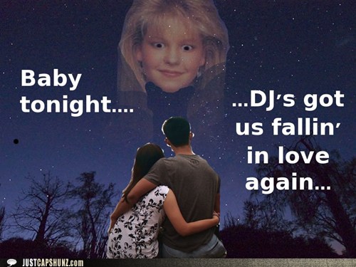 Animal Comedy Djs Got Us Falling In Love Again Animal Comedy Animal Comedy Funny Animals Animal Gifs Cheezburger