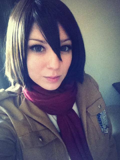 Mikasa Cosplay Cartoons And Anime Anime Cartoons Anime Memes Cartoon Memes Cartoon Anime